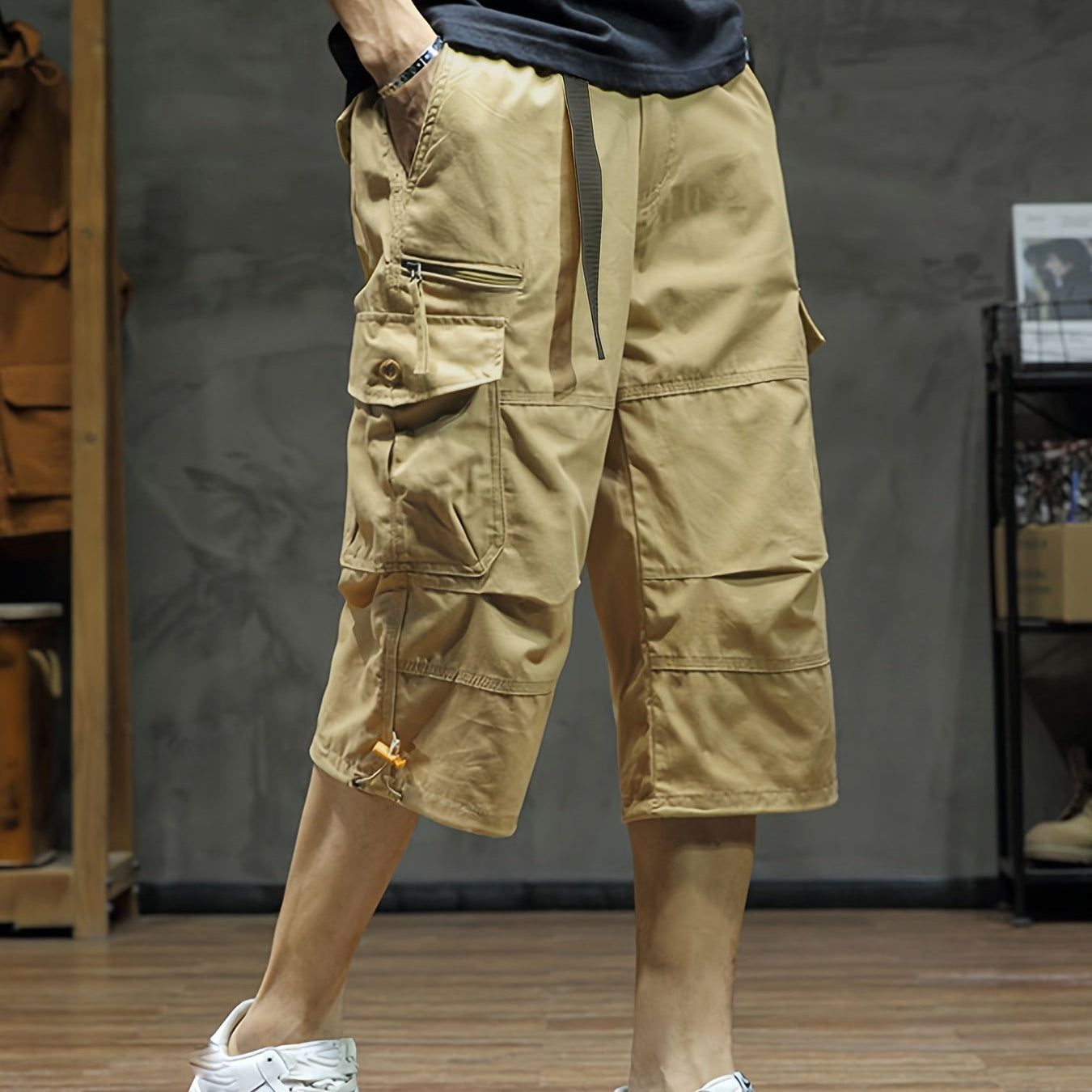 Men's Relaxed Fit 3/4 Cargo Shorts with Drawstring