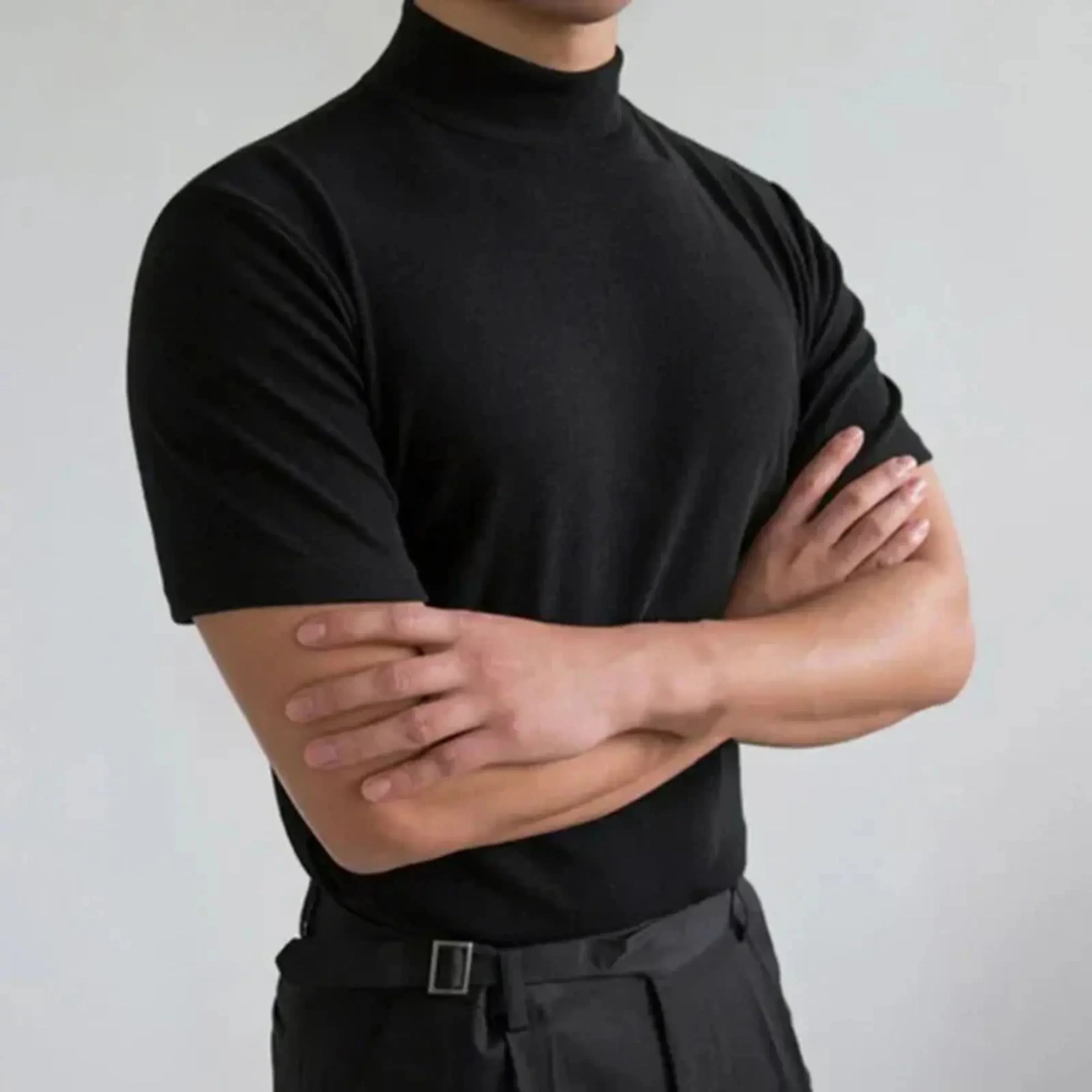 Men's Mock Neck Fitted T-Shirt