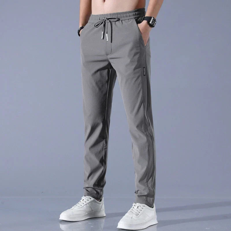 Men's Slim-Fit Jogging Trousers with Zip Pockets