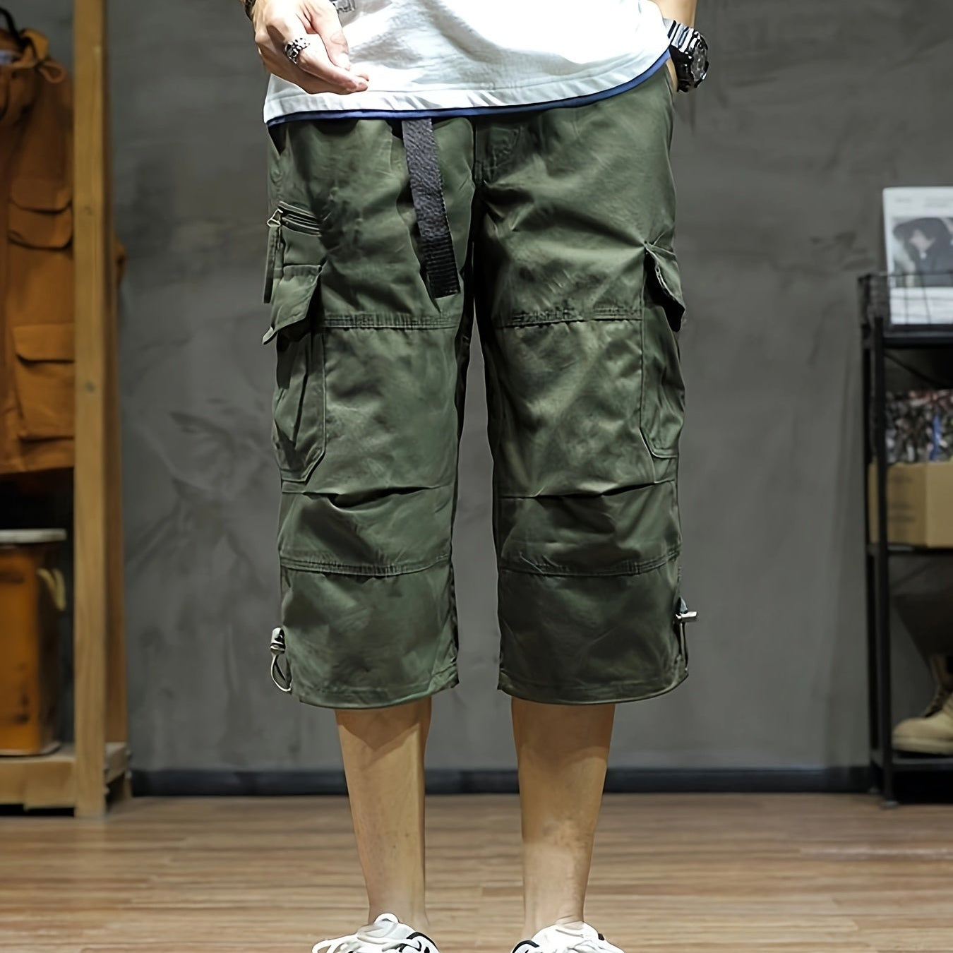 Men's Relaxed Fit 3/4 Cargo Shorts with Drawstring