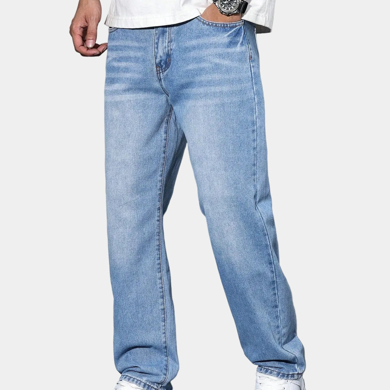 Men's Relaxed Fit Straight Leg Jeans