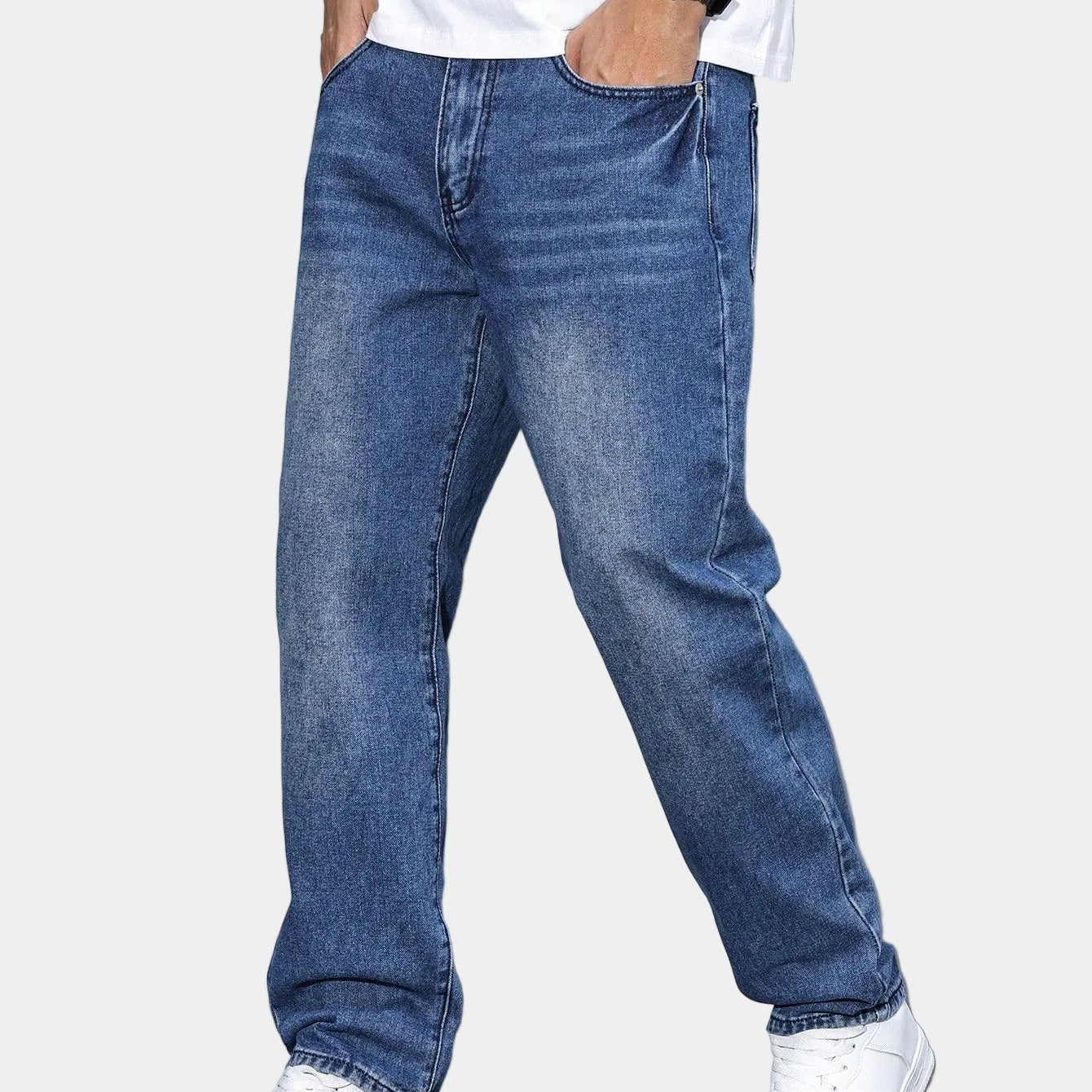 Men's Relaxed Fit Straight Leg Jeans